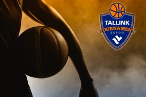 Viisi kuvassa olevaa autoa kilpailee toisiaan vastaan. Autourheilu - Ruotsi